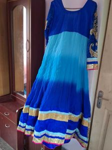gown
