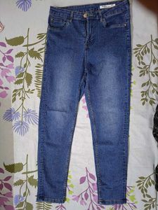 High-Waisted Skinny Blue Jeans