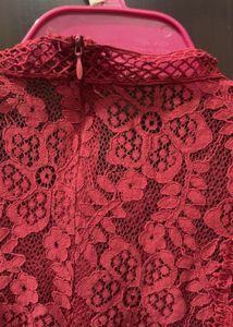 Chic Lace Crop Top