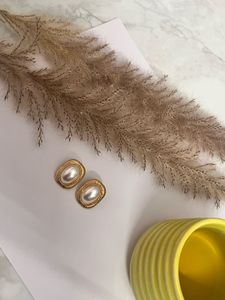 Elegant Oval Pearl Gold Earrings