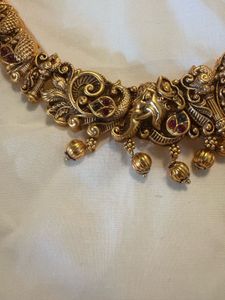 Antique Gold Necklace with Emerald