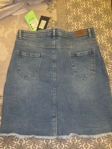 Stylish Distressed Denim Skirt