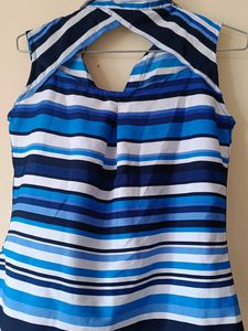 Brand : Urban Religion Fits Upto 32-34 Bust