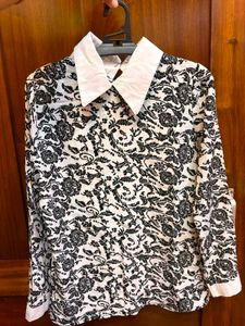 Black & White Floral Print Collared Top