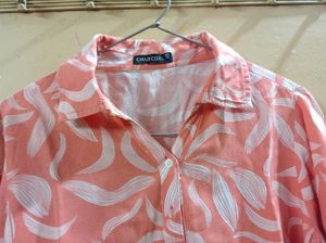 Stylish Coral Leaf Print Button-Up Shirt