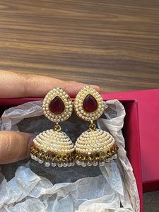 Golden Elegant Jhumka Earrings