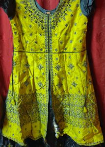 Elegant Embroidered Kurta Set