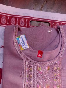 Elegant Embroidered Kurta Set..