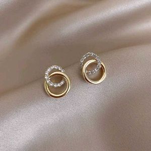 Elegant Circular Gold Stud Earrings! 🌟