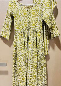 Green Floral Print Cotton Kurta with slit