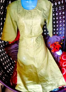 Pista Green Kurti