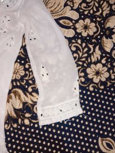 Elegant White Chikankari Kurta