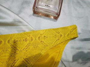 🇳🇿💫🎀Yellow Crochet Bikini Bottom