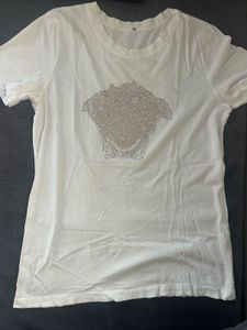 Sparkling Medusa Graphic T-Shirt