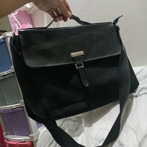 Sleek Black Laptop Briefcase Bag