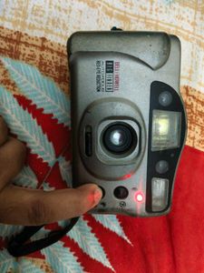 ꩜ Vintage Bell &amp; Howell Big Finder Camera