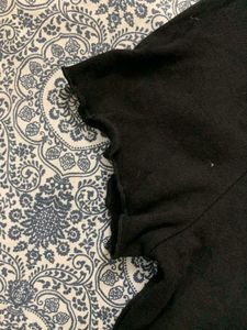 Black lose fitted top