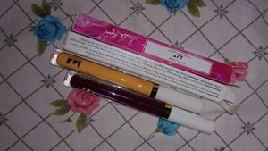 Combo of Lipsticks, Eyeshadow, highlighter