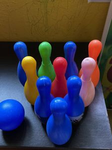 Kids Bowling Set 10 pins n a ball