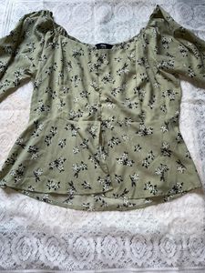 Chic Floral Print Puff Sleeve Top