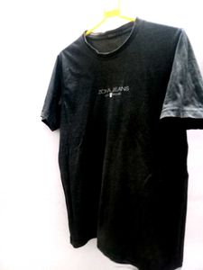 ZOIA JEANS Graphic T-Shirt