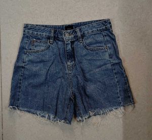 Trendy High-Waisted Denim Shorts✨