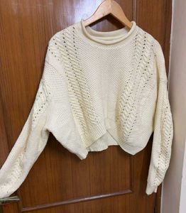 Creamy Cable Knit Cropped Sweater
