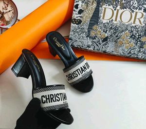 Christian Dior Heels og store article