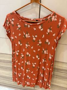 ✨ Fig Floral Print Top | Size L ✨