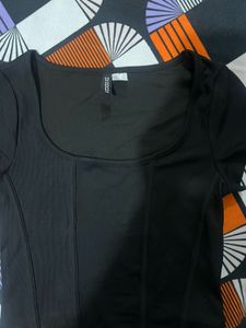 H&amp;M black fitted corset style ribbed top