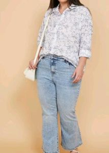 Chic Floral Print Button-Up Shirt