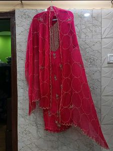 Designer Kurta Pant and Dupatta Set for Wedding We