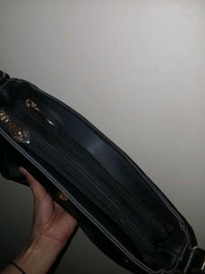 Chic Black Leather Crossbody Bag