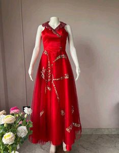Stunning Red Embellished Party Gown🥰