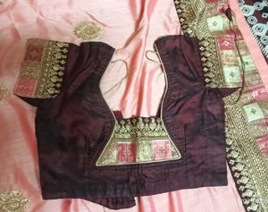 Elegant Peach Saree with Gold Embroidery
