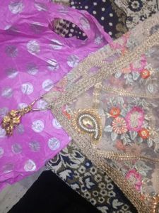 Elegant Pink Embroidered Kurta
