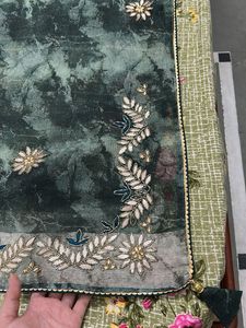 New- Elegant Embroidered 🪩Gottapatti Saree