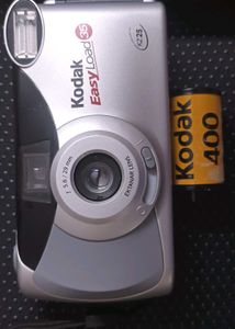 Vintage Kodak EasyLoad 35 KZ25 Camera