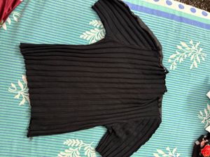 Chic Black Pleated Top