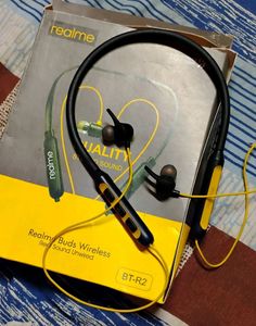 REALME BLUETOOTH NECKBAND