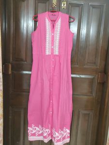 🎀PRICE DROP 💧GLOBAL DESI PINK  GOWN IN XS Size
