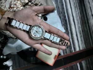Elegant White &amp; Rose Gold Watch