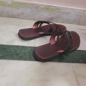 Women Embellished Ethnic  Flats with Embro