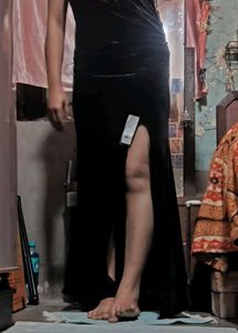 🥀Gorgeous Black Velvet Maxi Dress🥀