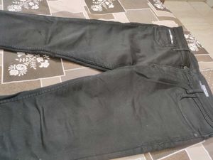 Stylish Black Jeans from Rick Rogue