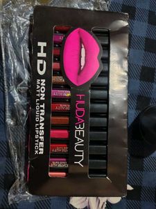 HudaBeauty Liquid Matte Lipstick Set