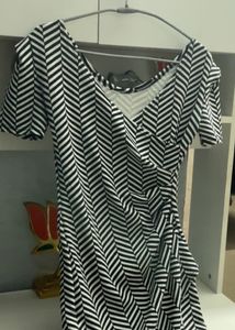 Unique Black &amp; White Geometric Print Mini Dress