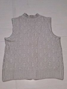 Cozy Grey Sleeveless Knit Vest of 1