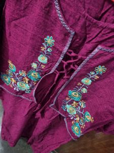 Embroidered half kurta with koti
