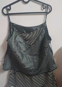 Chic Sleeveless Striped Top